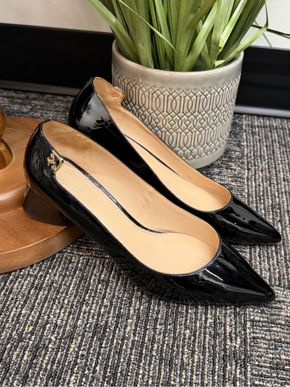 Tory Burch Black Patent Leather Pointed Low Block Heel Pumps